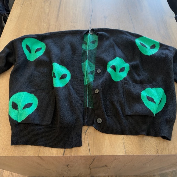 Dressed in Lala LALA ORIGINAL
Too Cool For You Oversized Alien
Cardigan in Black - Picture 2 of 2